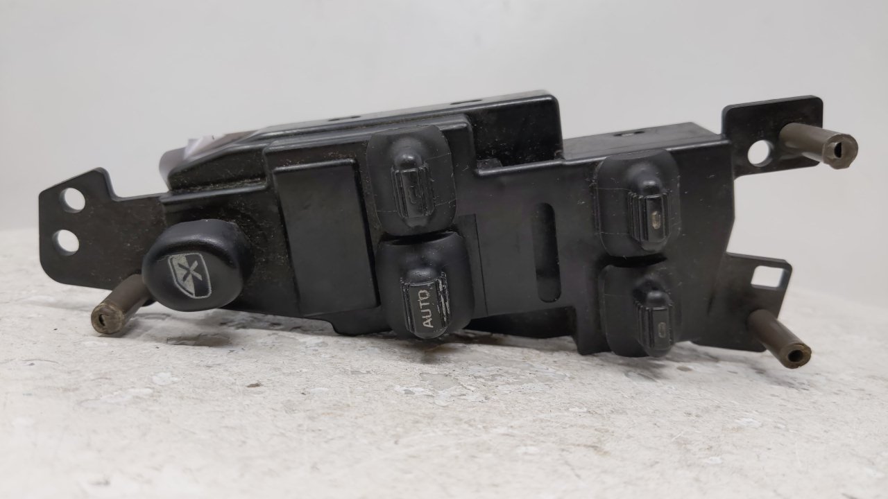 Picture of 2004 maserati Sebring Driver Left Door Master Power Window Switch 40829