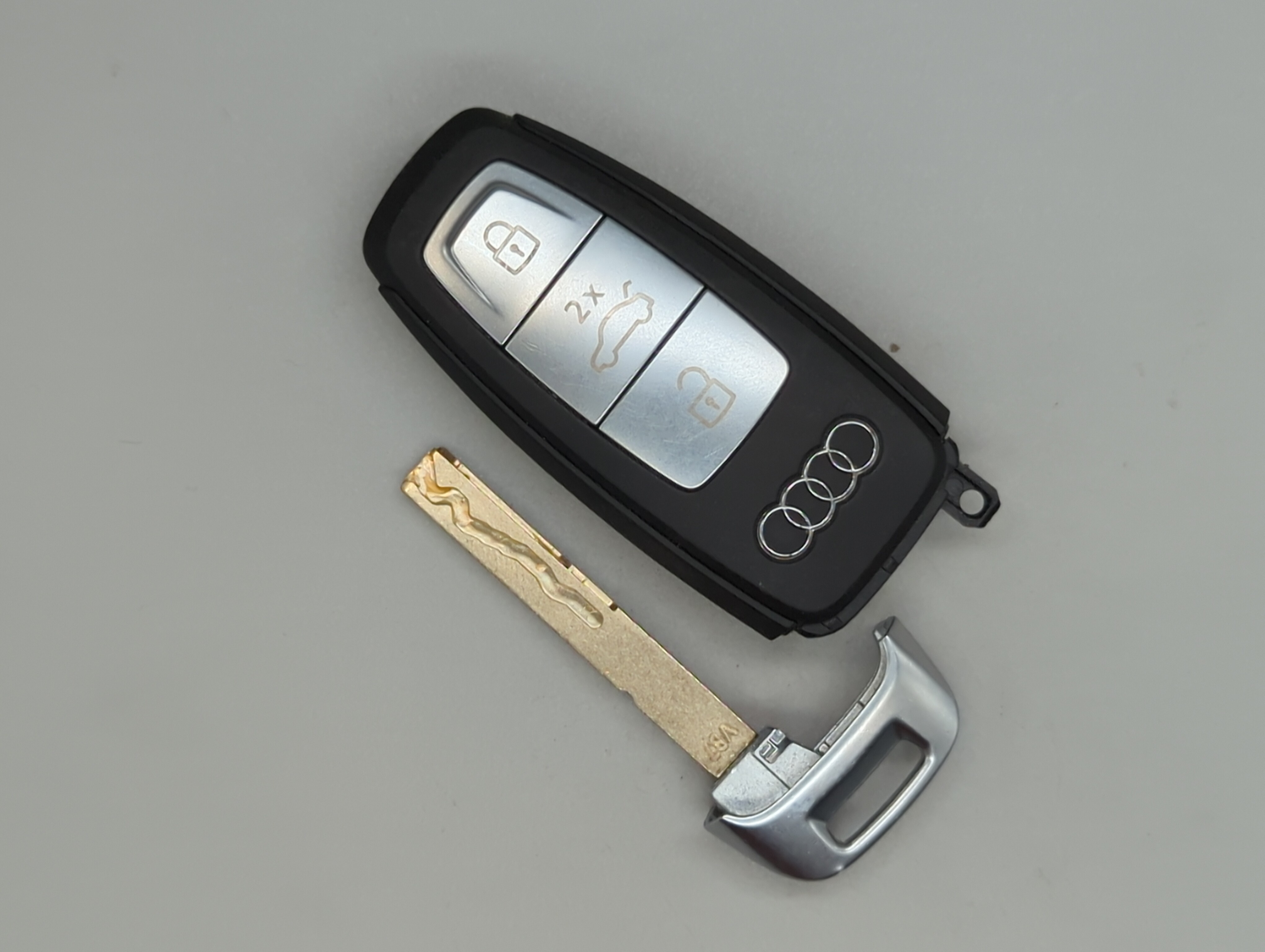 Audi A3 Keyless Entry Remote Fob NBGFS197 8Y0 959 754 | 8Y0959754 4 buttons - Oemusedautoparts1.com