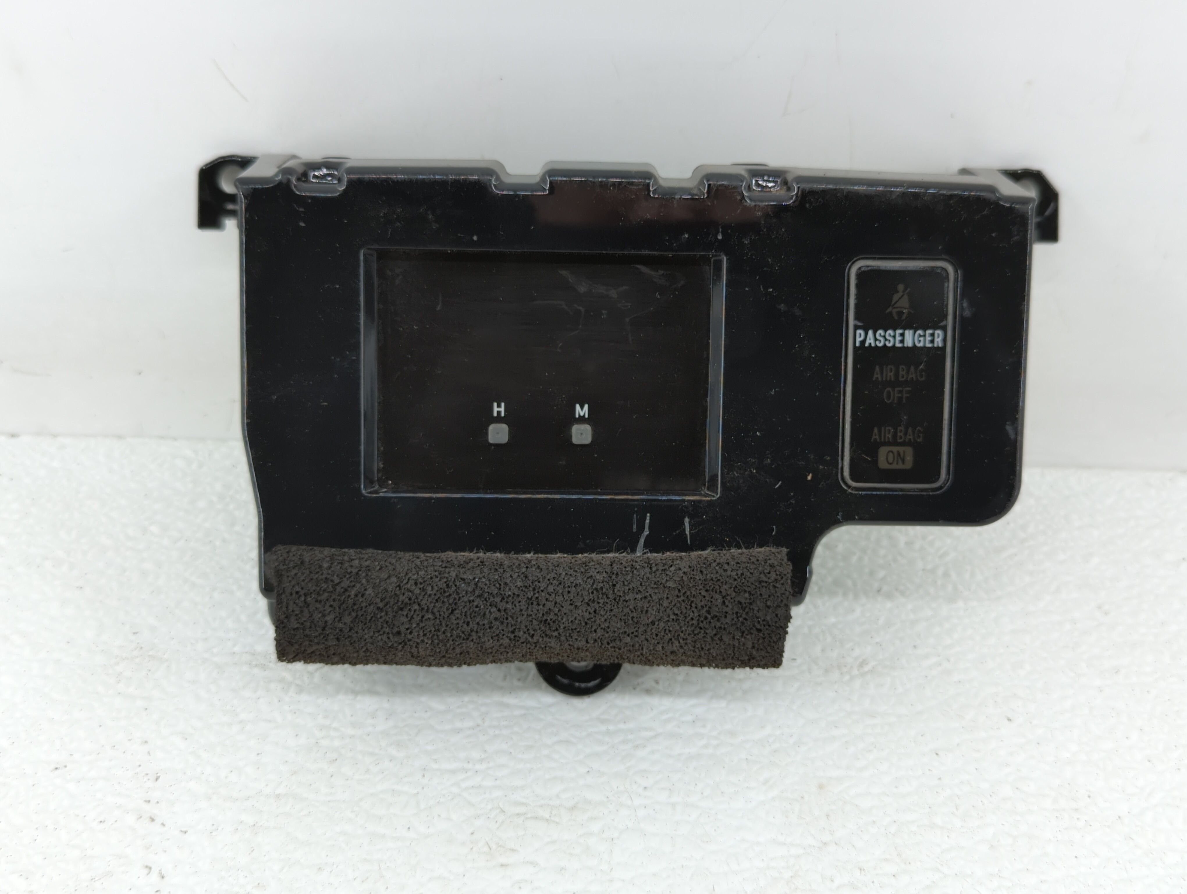 2011-2014 Toyota Sienna Information Display Screen 409245 - Oemusedautoparts1.com