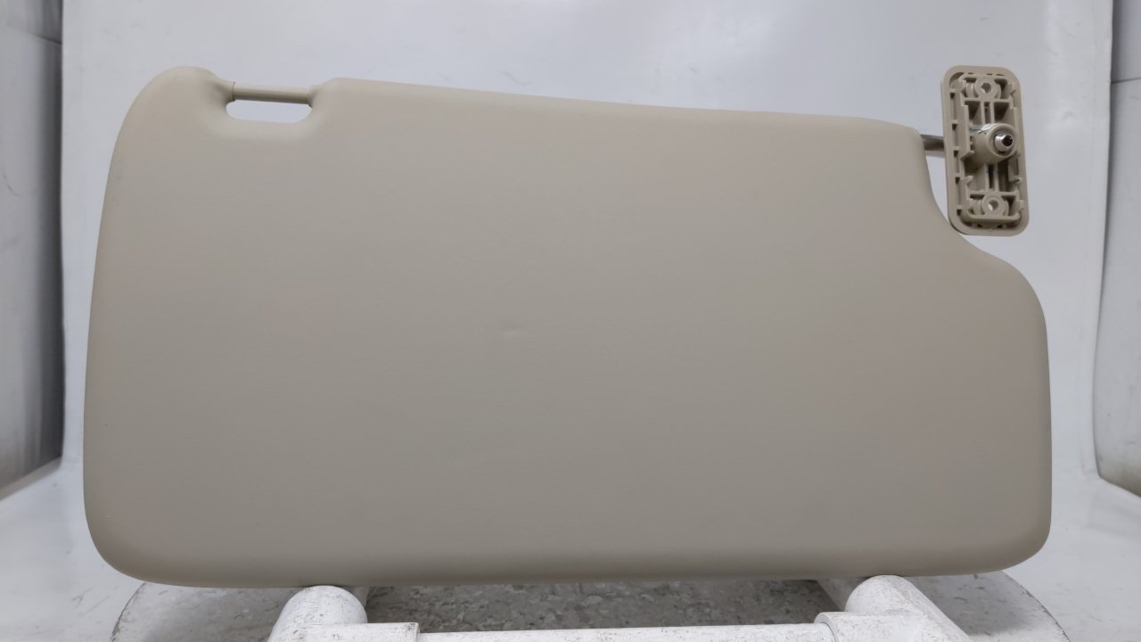 2011 Ford Fiesta Passenger Sun Visor Mirror Right Sunvisor Gray 41123 - Oemusedautoparts1.com