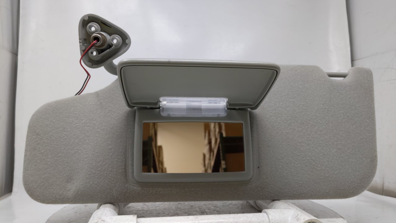 2005-2007 FORD FIVE HUNDRED Driver Left Sun Visor Sunvisor Gray 41142 - Oemusedautoparts1.com