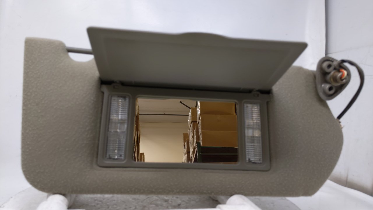 2000-2005 CHEVROLET IMPALA Passenger Right Sun Visor Sunvisor Gray 41143 - Oemusedautoparts1.com