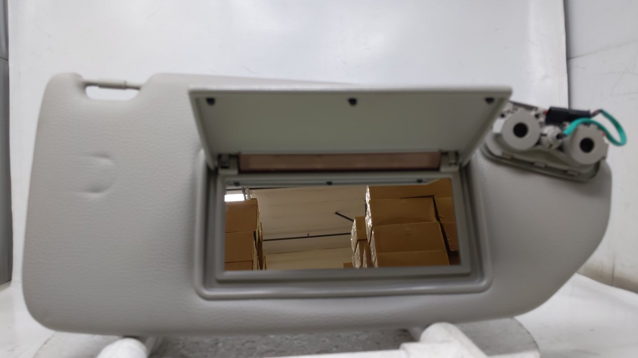2001 Volvo S60 Passenger Sun Visor Mirror Right Sunvisor Gray 41217 - Oemusedautoparts1.com
