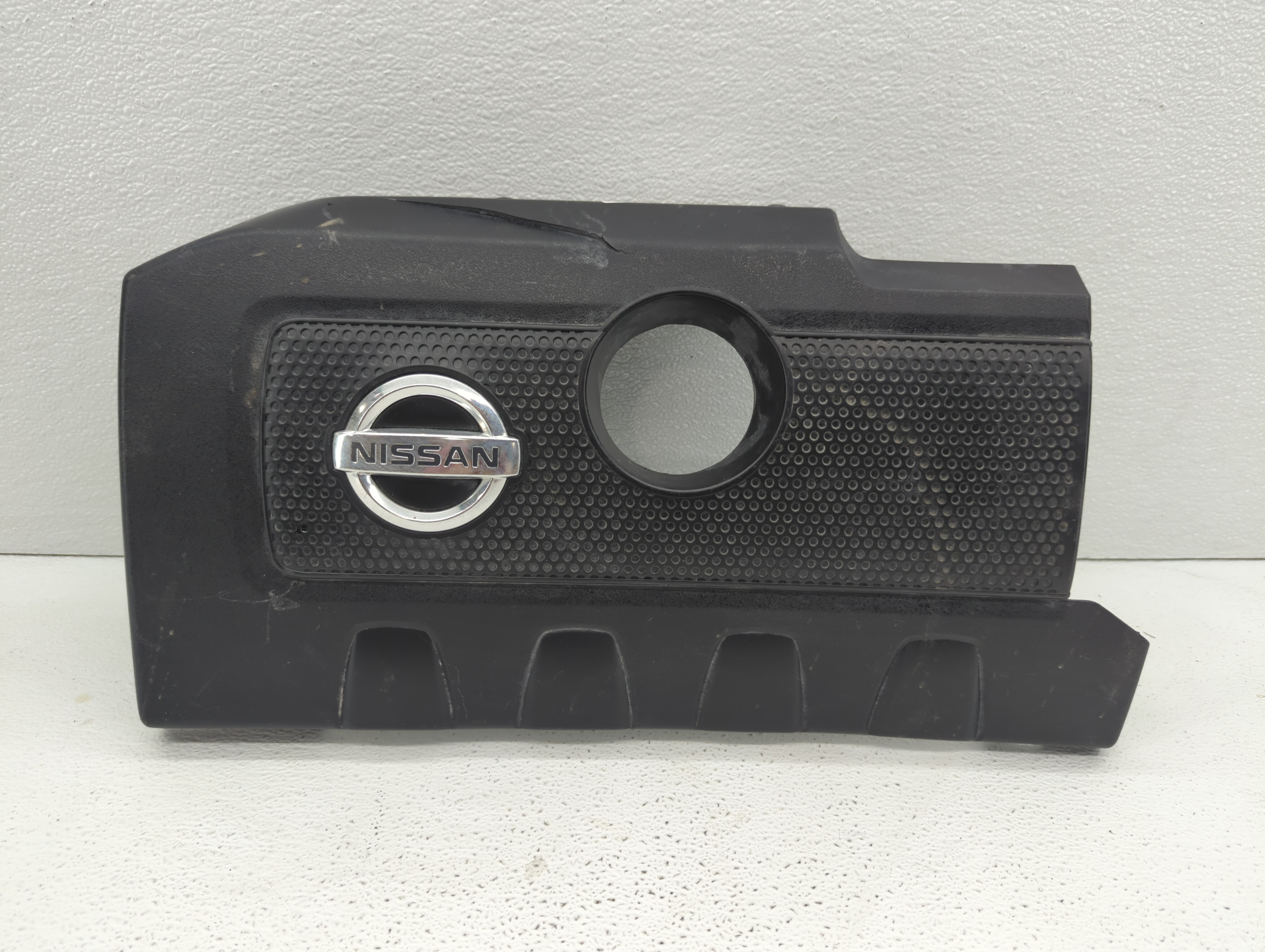 Picture of 2015 Nissan Sentra Engine Cover Black 412885