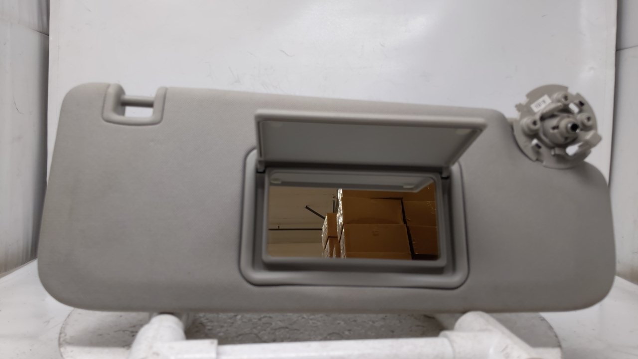 2008 Chevrolet Malibu Passenger Sun Visor Mirror Right Sunvisor Gray 41387 - Oemusedautoparts1.com