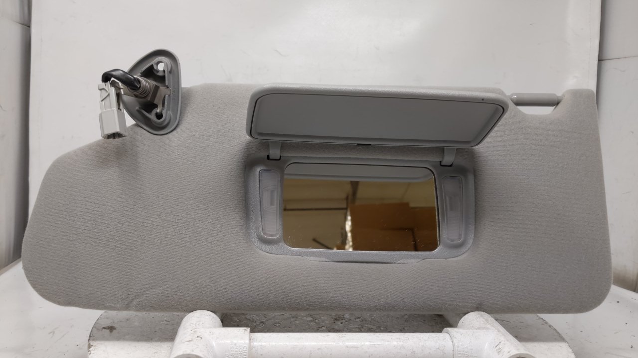 Picture of 1998-2002 HONDA ACCORD Passenger Right Sun Visor Sunvisor White 41394