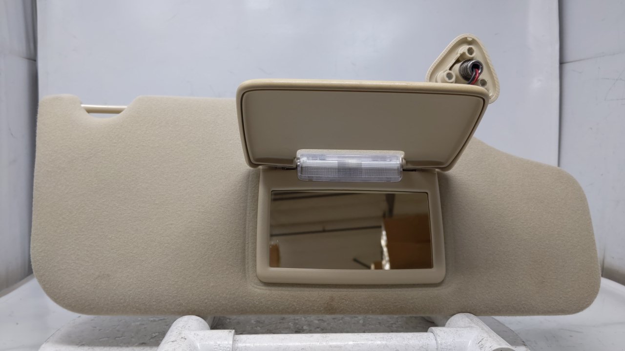 2008-2009 FORD TAURUS Passenger Right Sun Visor Sunvisor Tan 41405 - Oemusedautoparts1.com