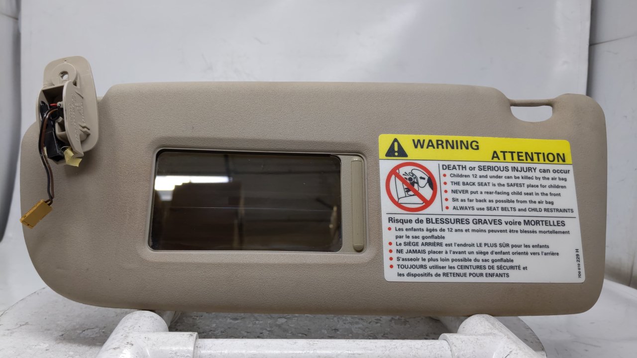 Picture of 1998-2001 AUDI A4 Driver Left Sun Visor Sunvisor Beige 41410