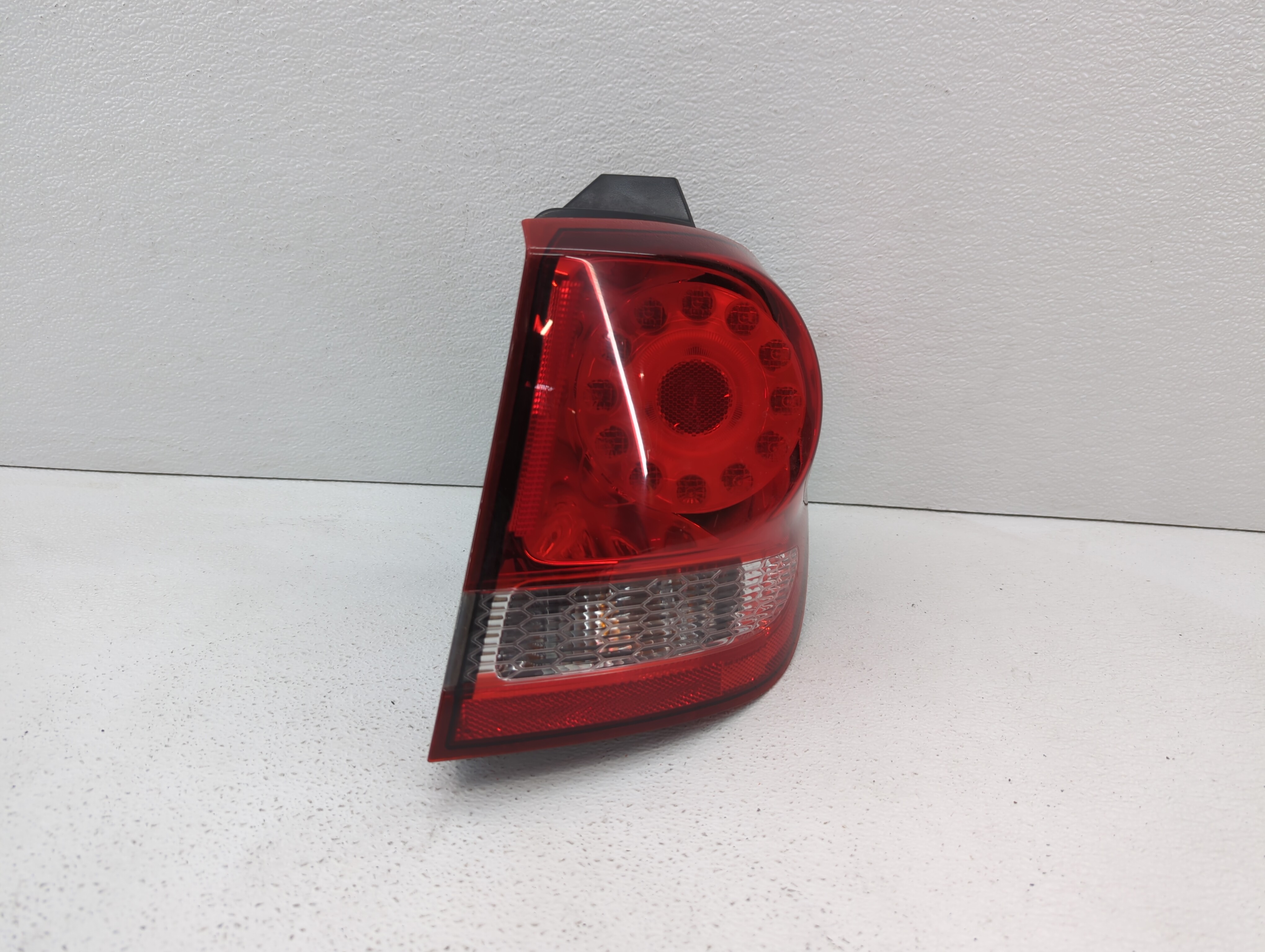 Picture of 2011 Dodge Journey Passenger Right Side Tail Light Taillight Oem 414900