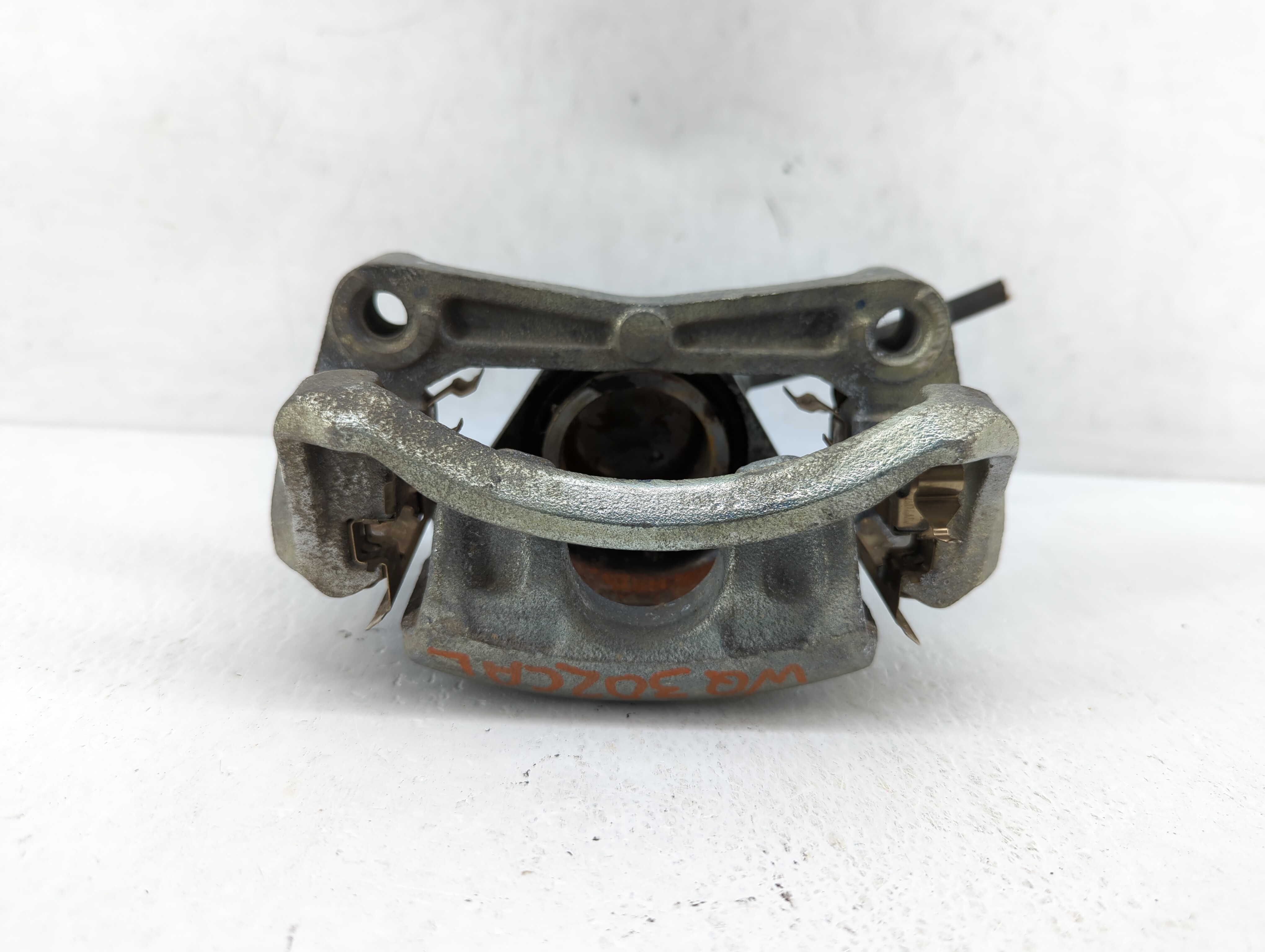 Picture of 2008-2019 Toyota Highlander Front Driver Left Brake Caliper 415635