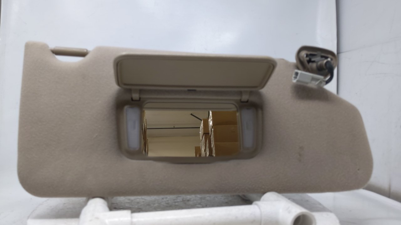 Picture of 1998-2002 HONDA ACCORD Passenger Right Sun Visor Sunvisor Tan 41574