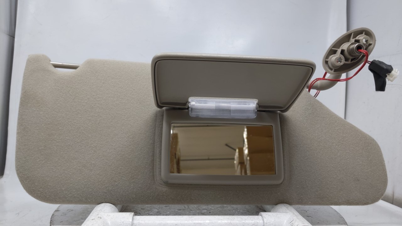 2005 Jeep Liberty Passenger Sun Visor Mirror Right Sunvisor Gray 41583 - Oemusedautoparts1.com