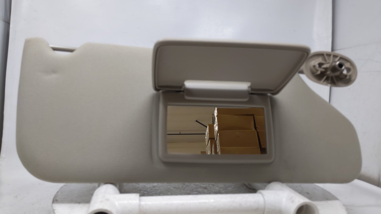 2005-2010 JEEP CHEROKEE Passenger Right Sun Visor Sunvisor Beige 41591 - Oemusedautoparts1.com