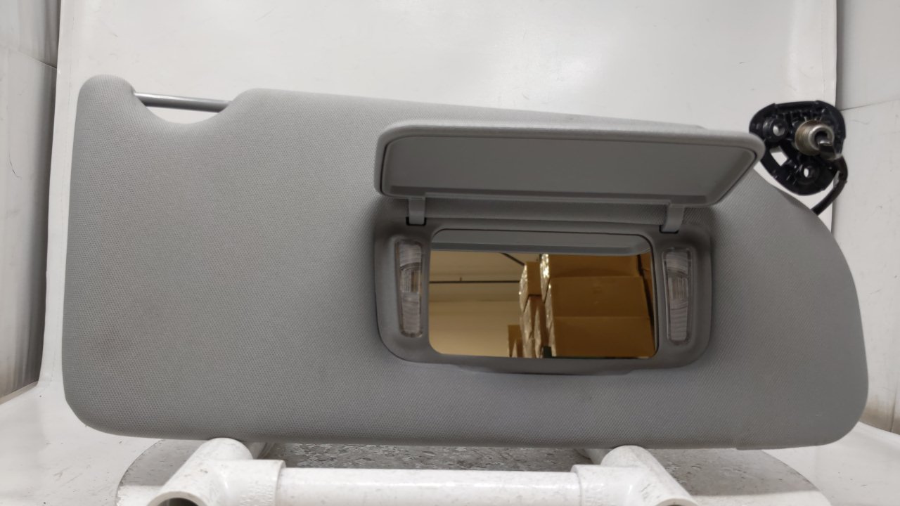 2005-2009 BUICK ALLURE Passenger Right Sun Visor Sunvisor Gray 41602 - Oemusedautoparts1.com