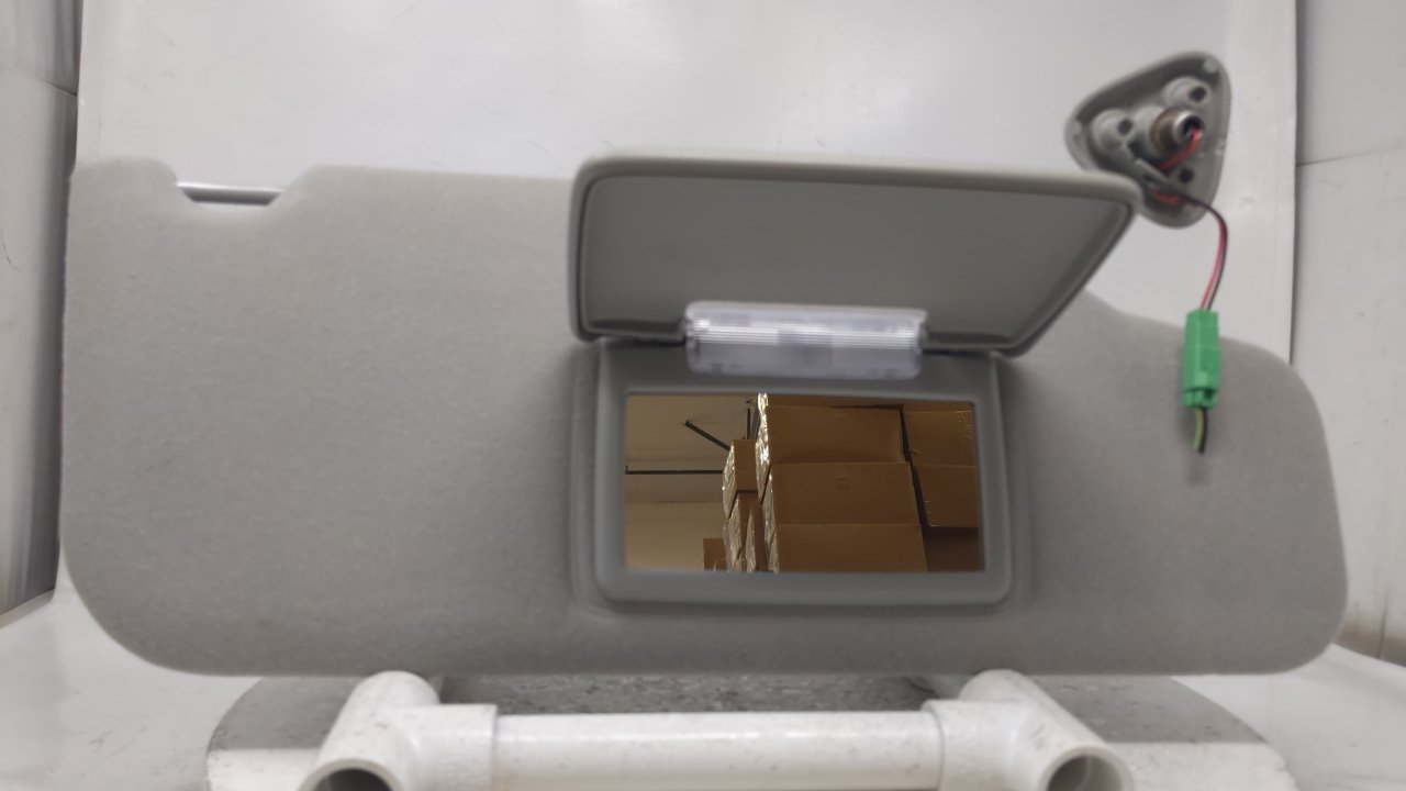 2005-2007 FORD FIVE HUNDRED Passenger Right Sun Visor Sunvisor Gray 41643 - Oemusedautoparts1.com