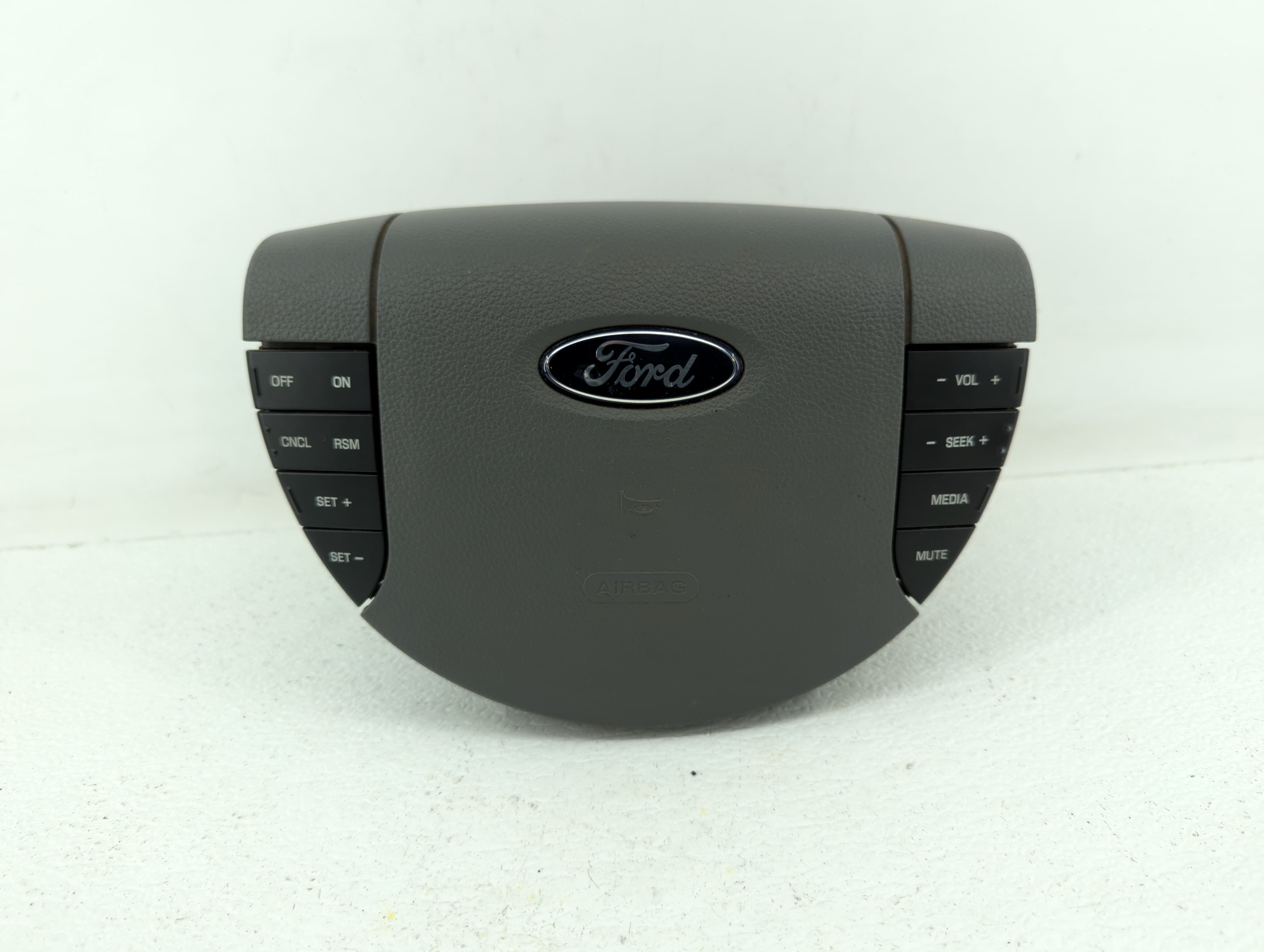 2005-2007 Ford Freestyle Air Bag Driver Left Steering Wheel Mounted 416676 - Oemusedautoparts1.com