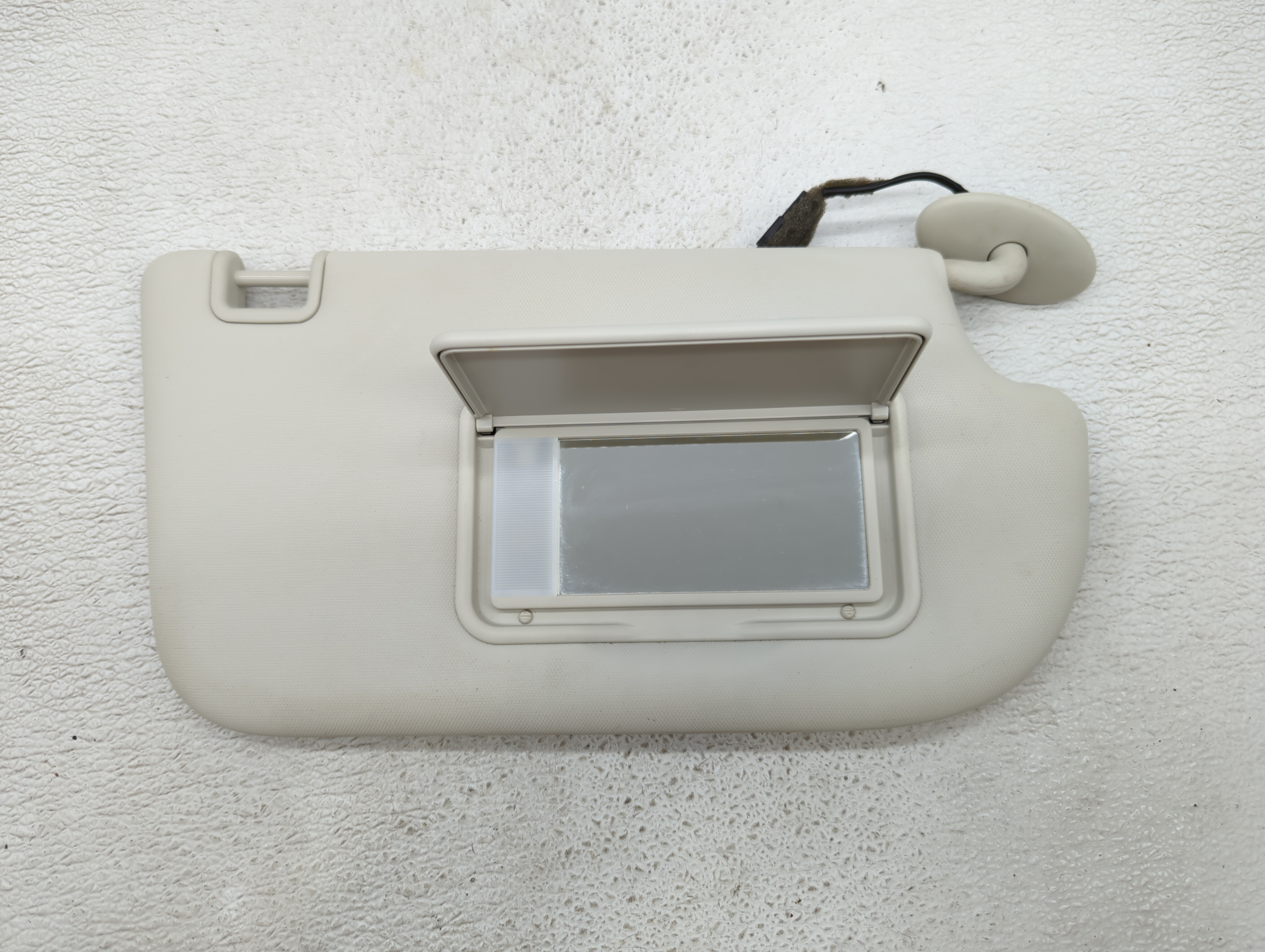 Picture of 2013-2019 Ford Escape Passenger Sun Visor Mirror Right Sunvisor Ivory 417787