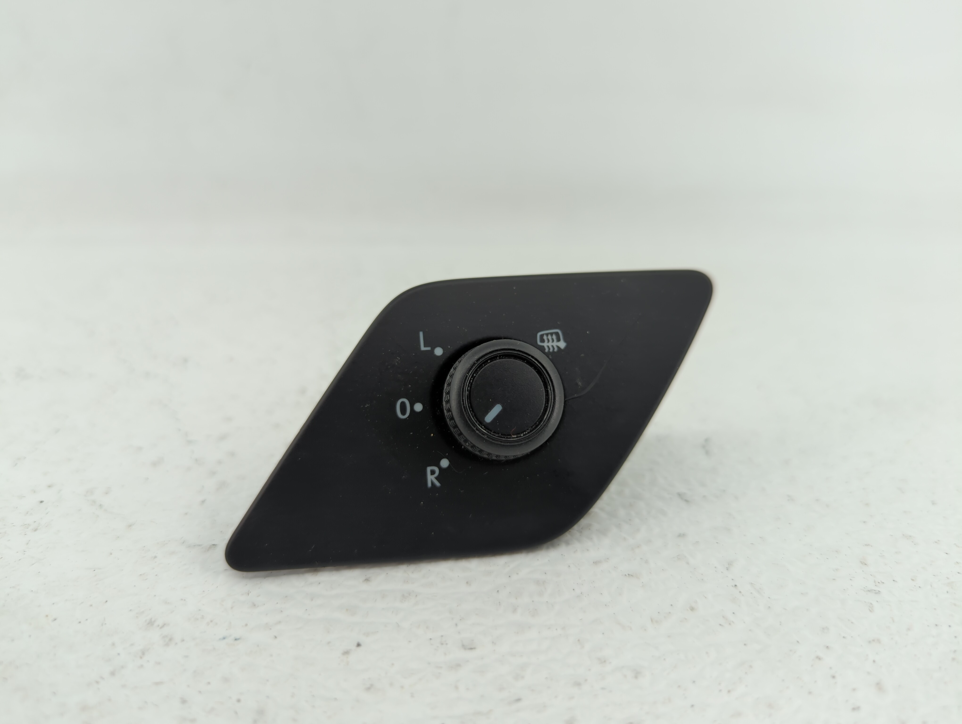 2018 Volkswagen Jetta Side Mirror Switch Knob Black 419554 - Oemusedautoparts1.com