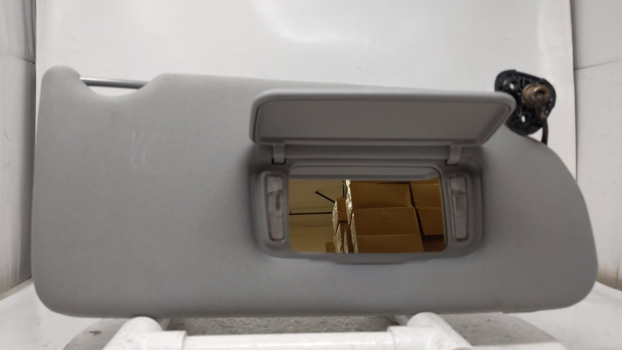 2005-2009 BUICK ALLURE Passenger Right Sun Visor Sunvisor Gray 42099 - Oemusedautoparts1.com