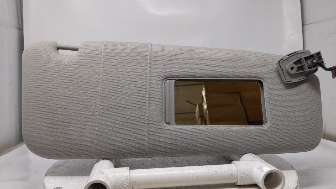 2004-2005 BMW 545I Passenger Right Sun Visor Sunvisor Gray 42105 - Oemusedautoparts1.com