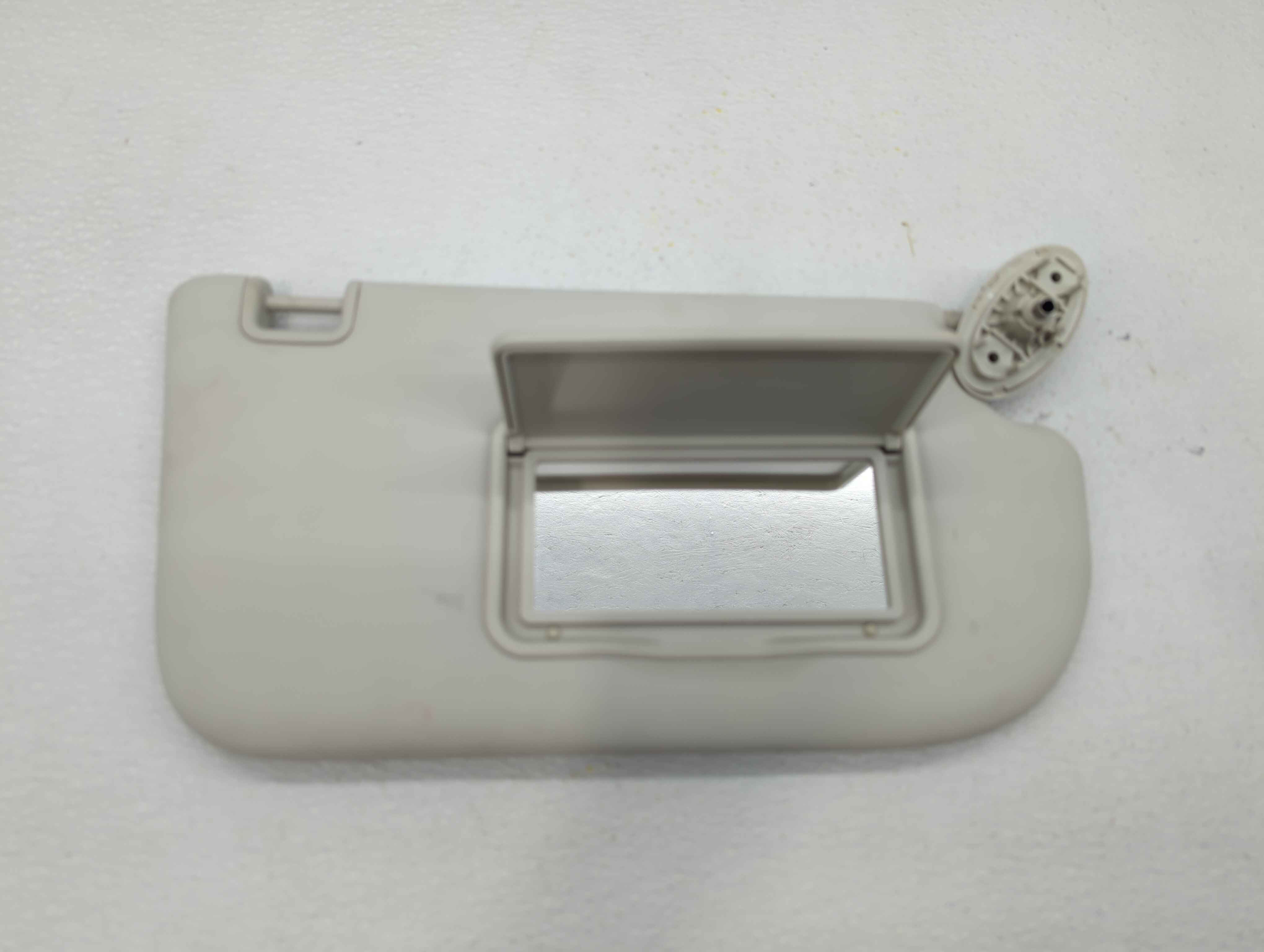 Picture of 2013-2019 Ford Escape Passenger Sun Visor Mirror Right Sunvisor Cream 421843