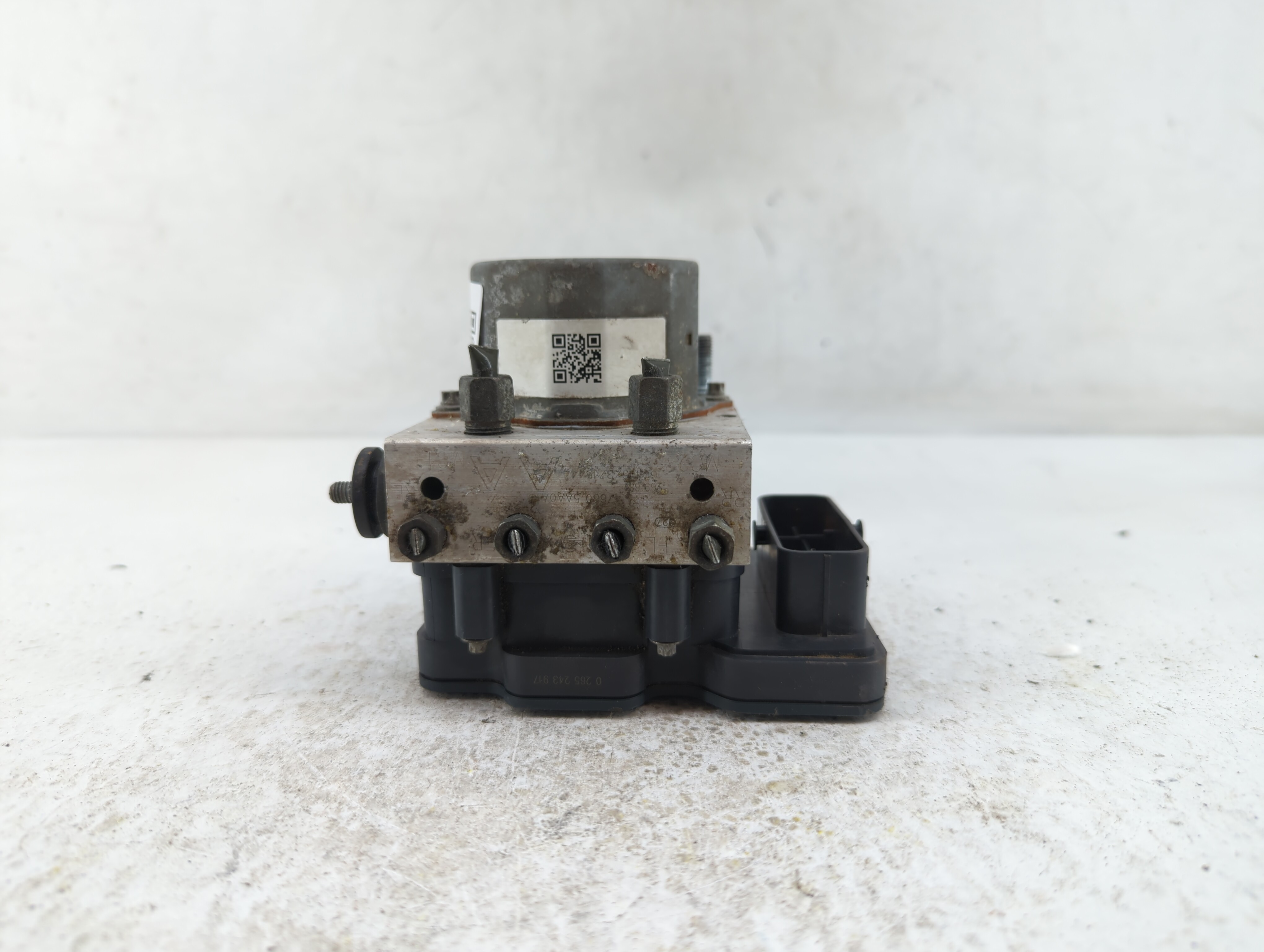 2015-2017 Nissan Murano Abs Pump Control Module 421869 - Oemusedautoparts1.com
