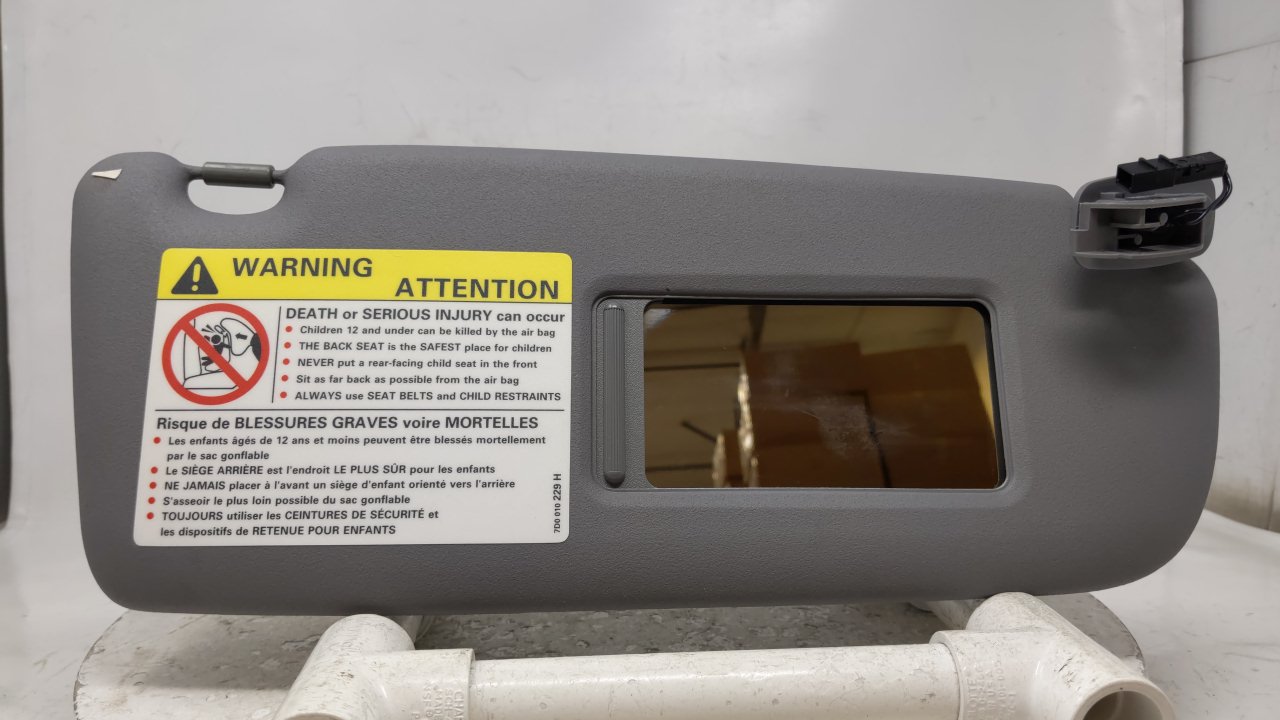 Picture of 1998-2001 AUDI A4 Passenger Right Sun Visor Sunvisor Gray 42257