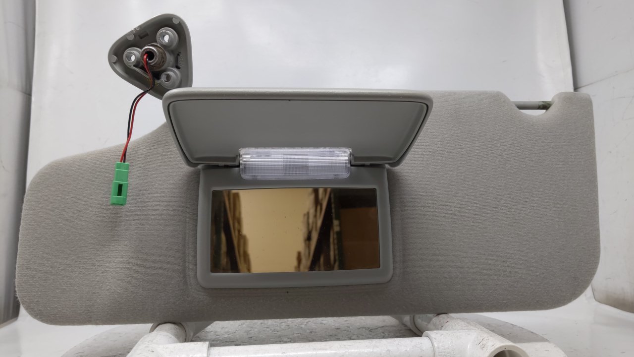 2005 Ford Freestyle Driver Left Sun Visor Sunvisor Gray 42388 - Oemusedautoparts1.com