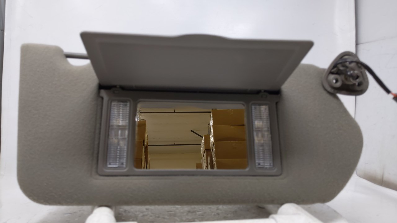 2000 Chevrolet Impala Passenger Sun Visor Mirror Right Sunvisor Gray 42389 - Oemusedautoparts1.com