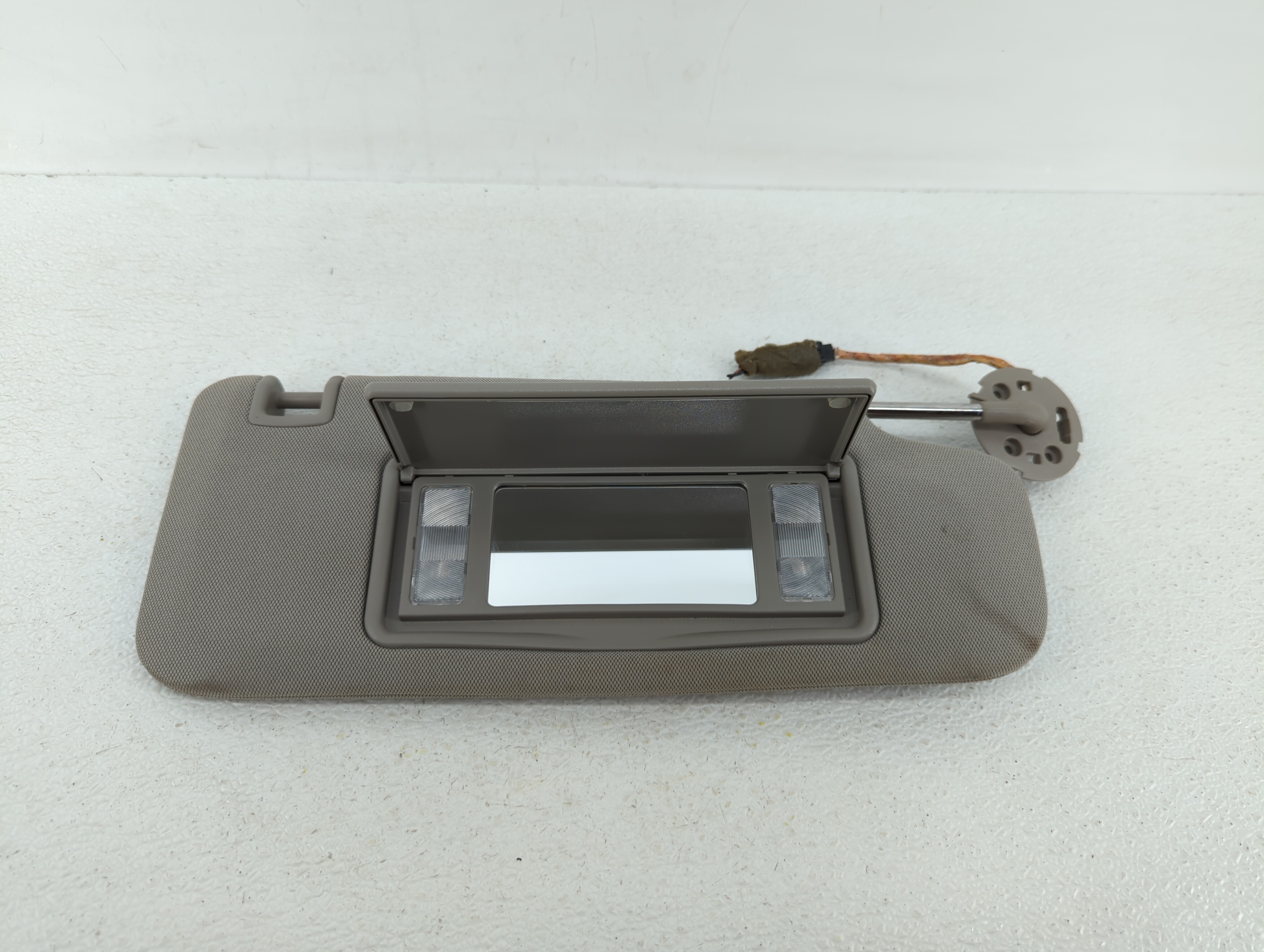 Picture of 2014-2018 Cadillac Ats Passenger Sun Visor Mirror Right Sunvisor Grey 424687