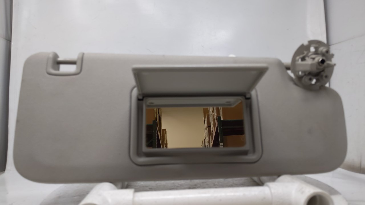 2008-2012 CHEVROLET MALIBU Passenger Right Sun Visor Sunvisor Gray 42576 - Oemusedautoparts1.com