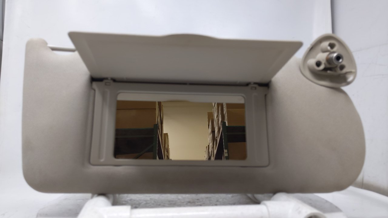 2004-2008 Pontiac Grand Prix Passenger Right Sun Visor Sunvisor Gray 42577 - Oemusedautoparts1.com