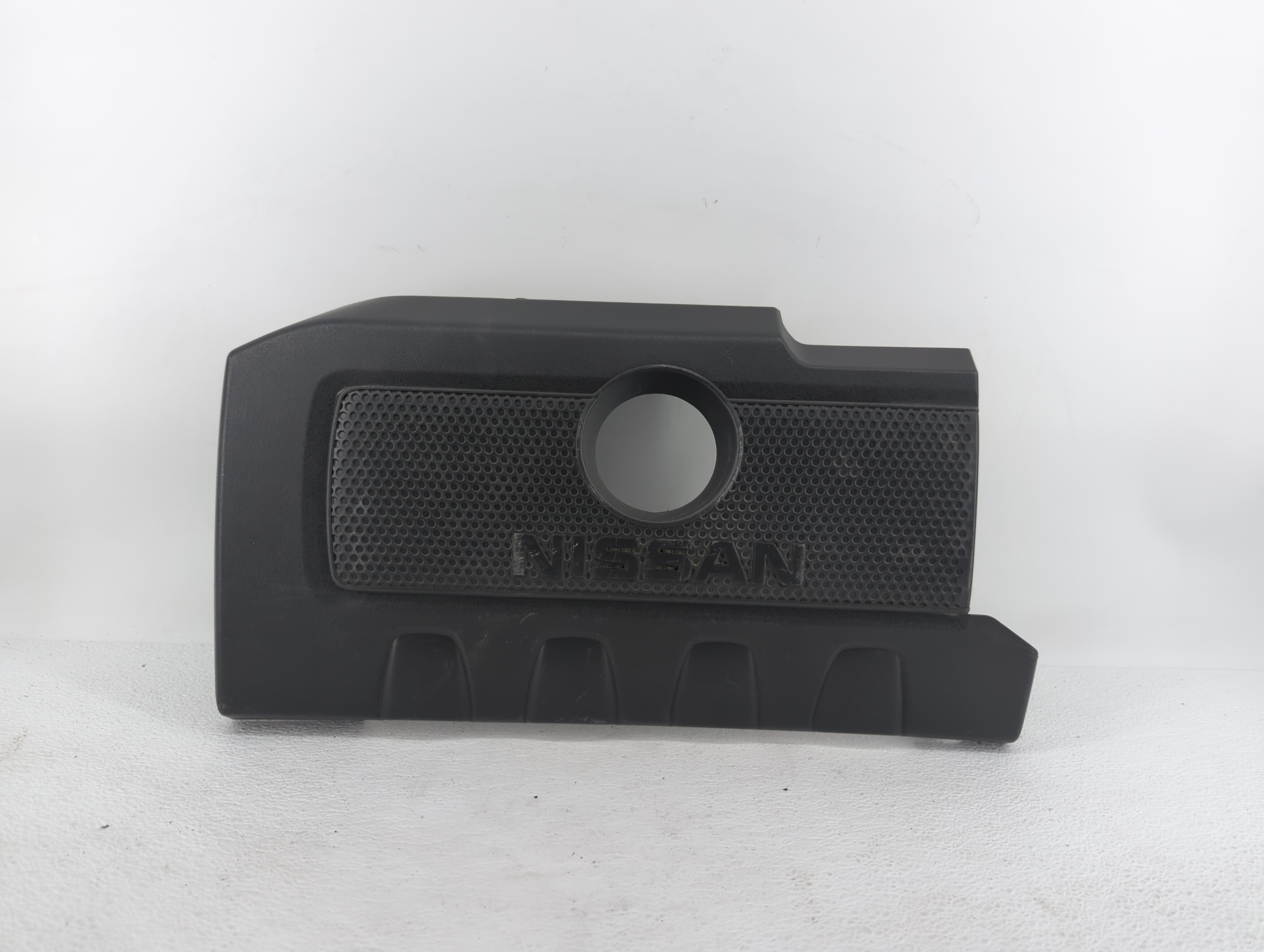 Picture of 2015 Nissan Sentra Engine Cover 428246