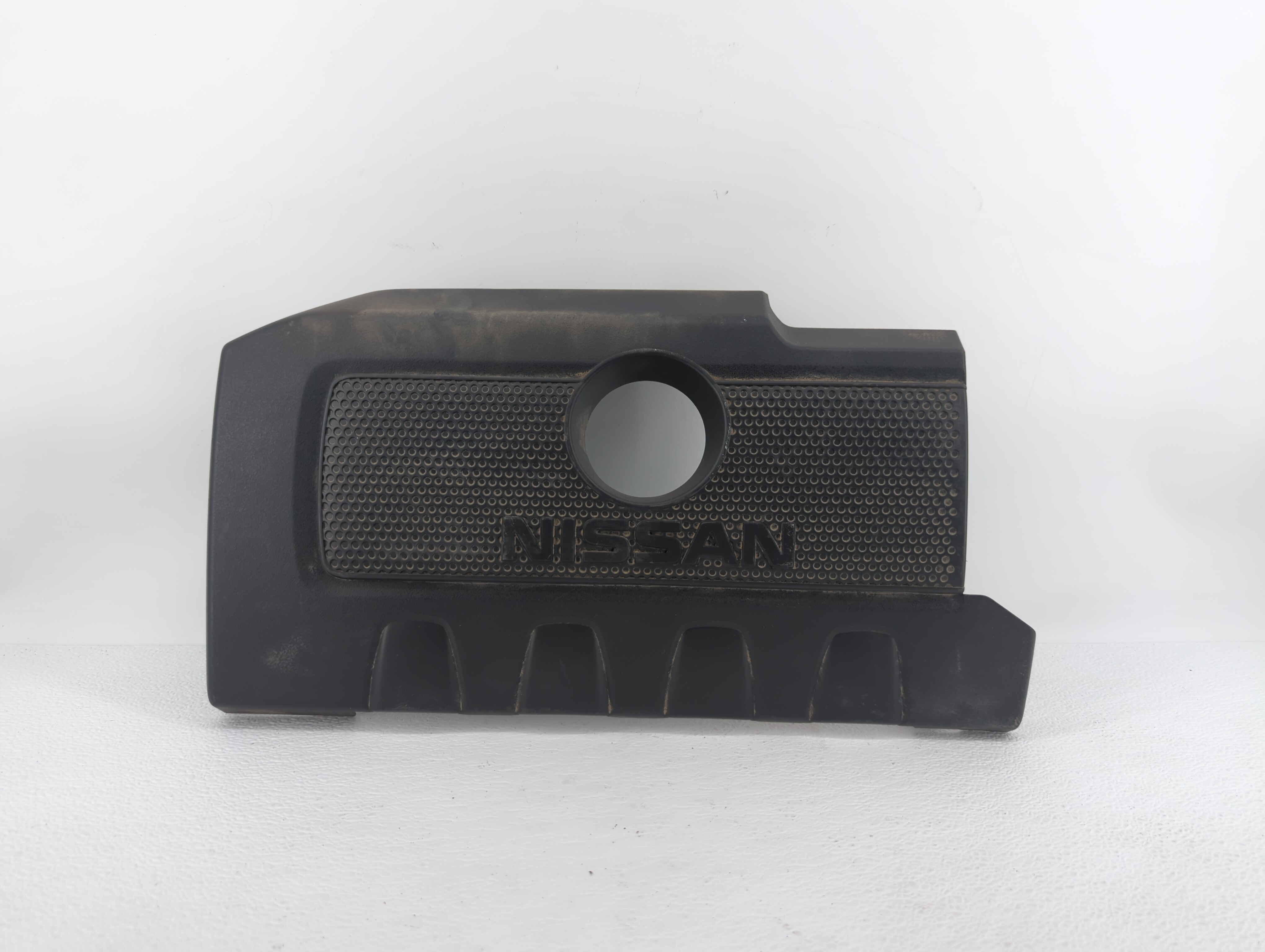 Picture of 2016 Nissan Sentra Engine Cover 428378