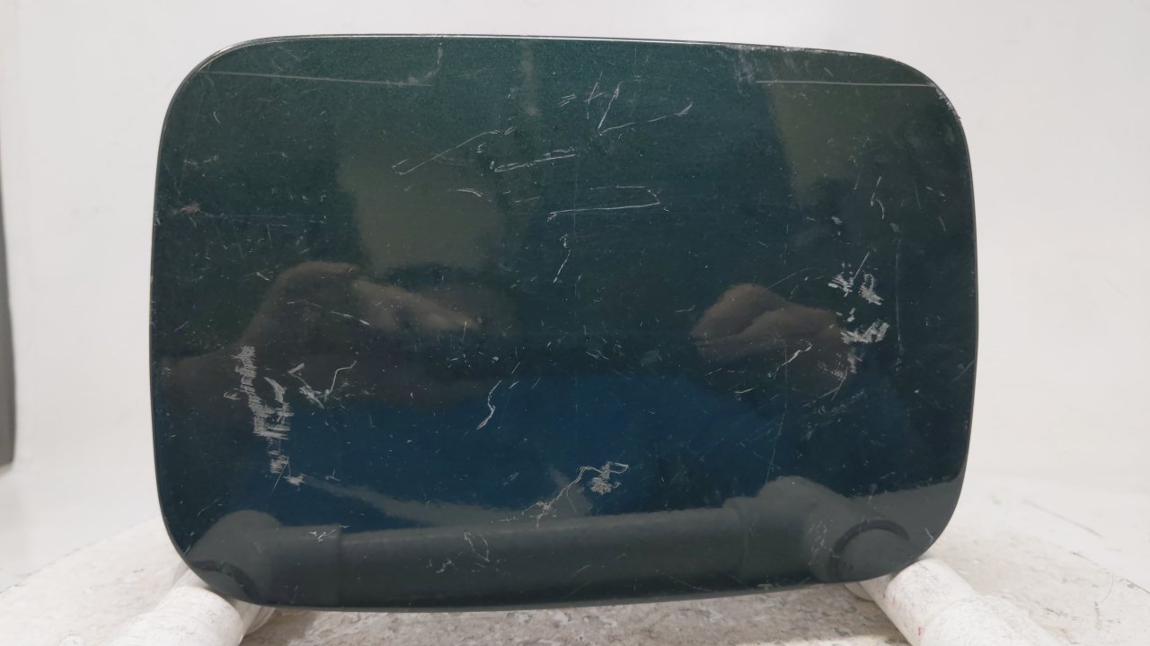 2000-2006 Mazda MPV Fuel Tank Door Lid Gas Tank  42857 - Oemusedautoparts1.com