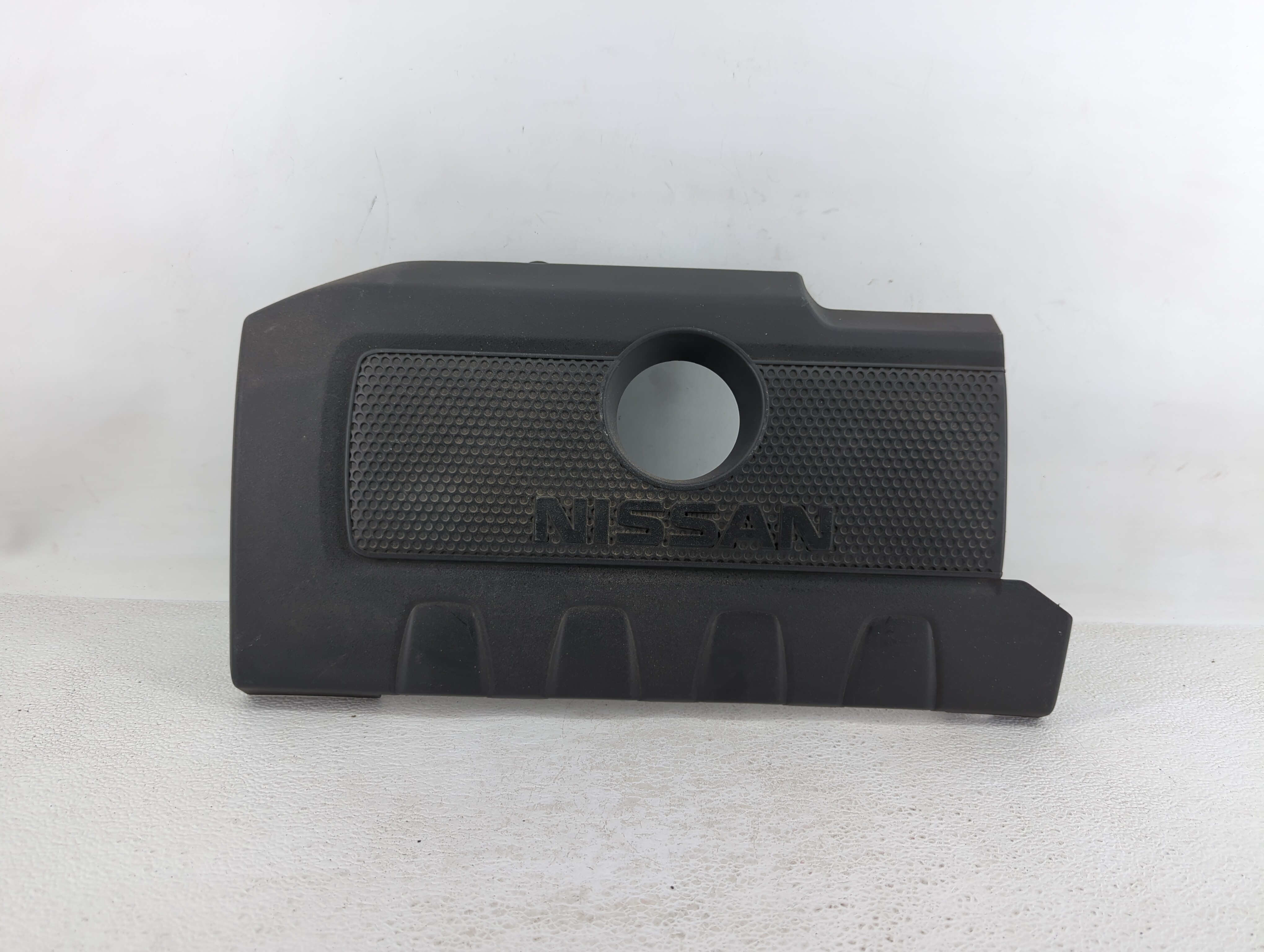 Picture of 2016 Nissan Sentra Engine Cover 429630