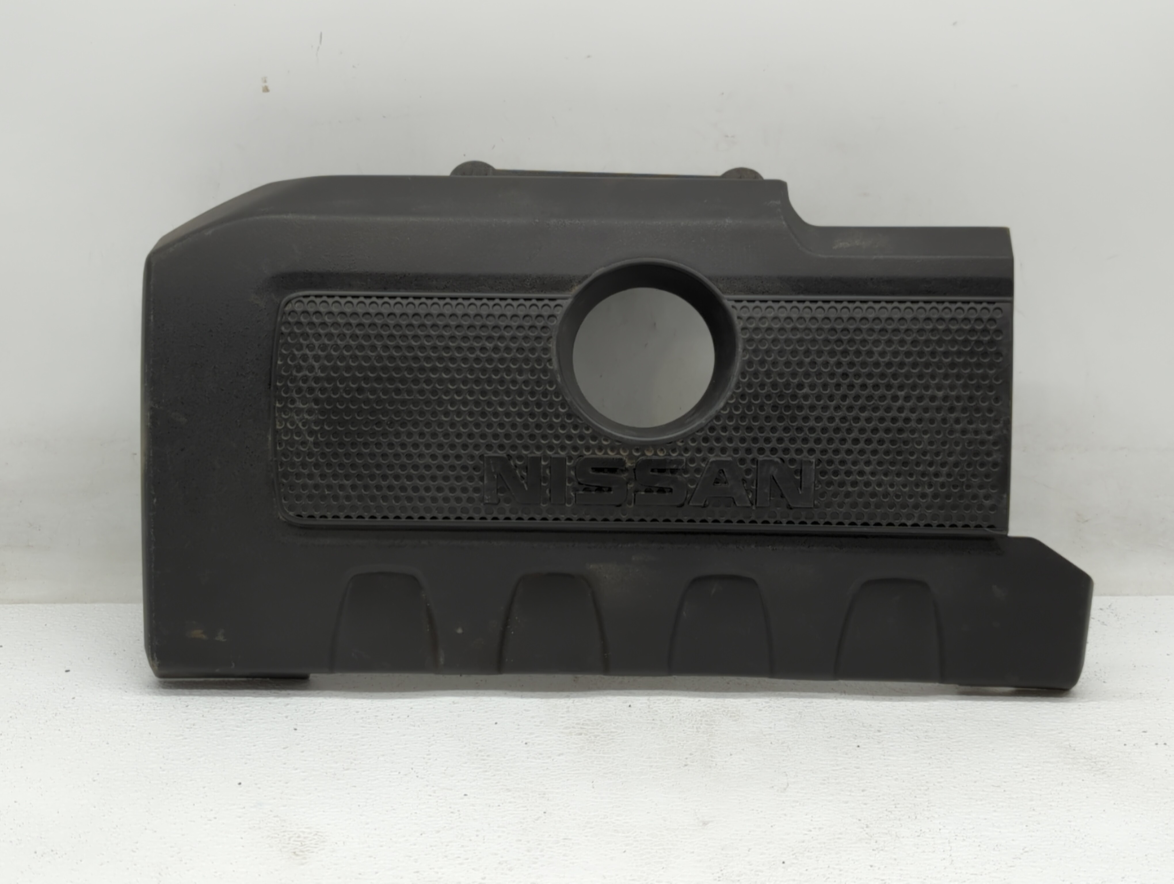 Picture of 2015 Nissan Sentra Engine Cover 430441