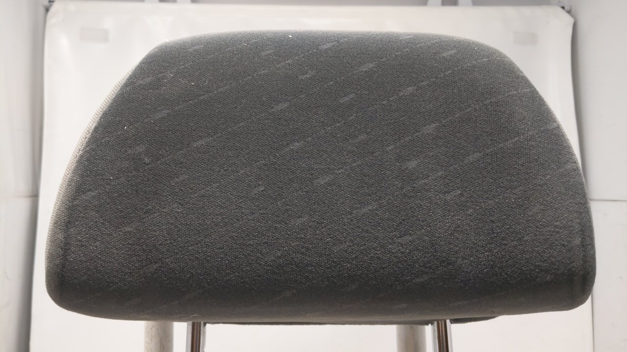 1998 oldsmobile 98 Headrest Head Rest Rear Seat  43110 - Oemusedautoparts1.com