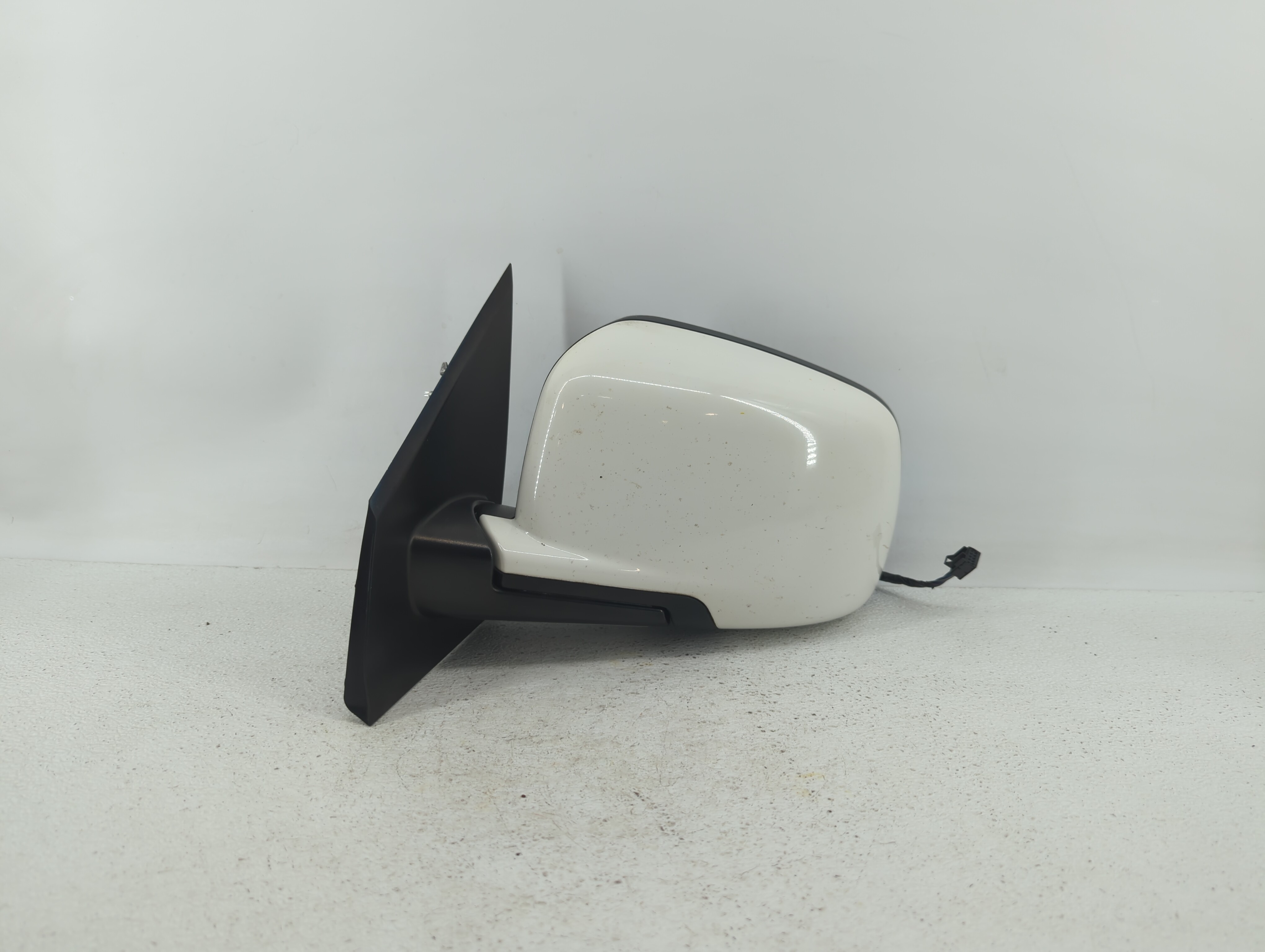 2011 Dodge Journey Driver Left Side View Power Door Mirror White 431284 - Oemusedautoparts1.com