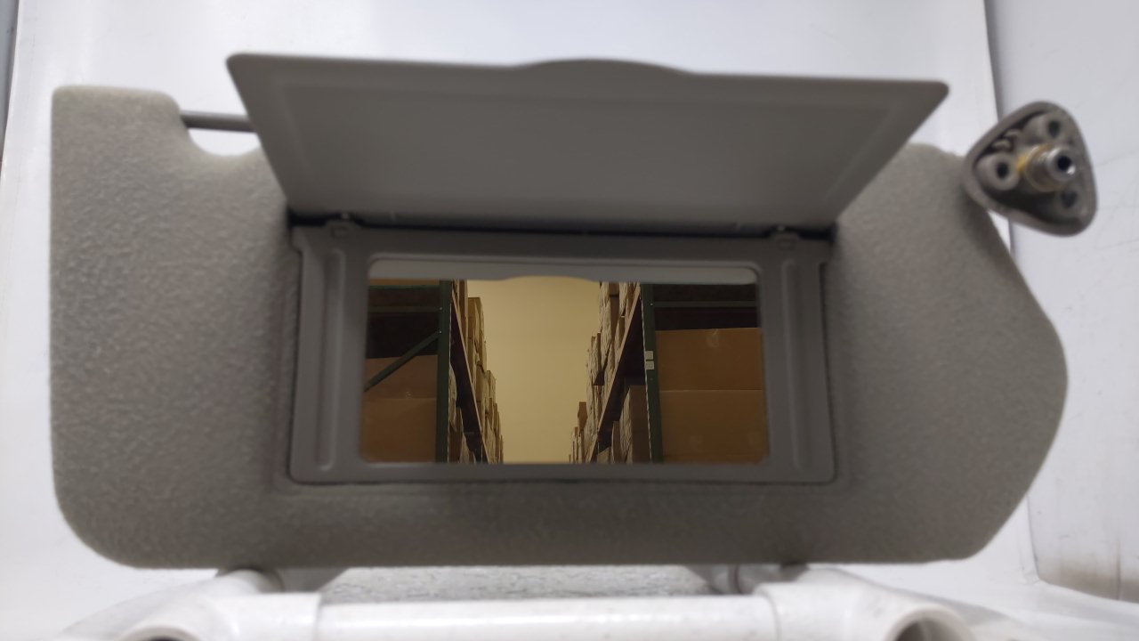 2000-2005 CHEVROLET IMPALA Passenger Right Sun Visor Sunvisor Gray 43232 - Oemusedautoparts1.com