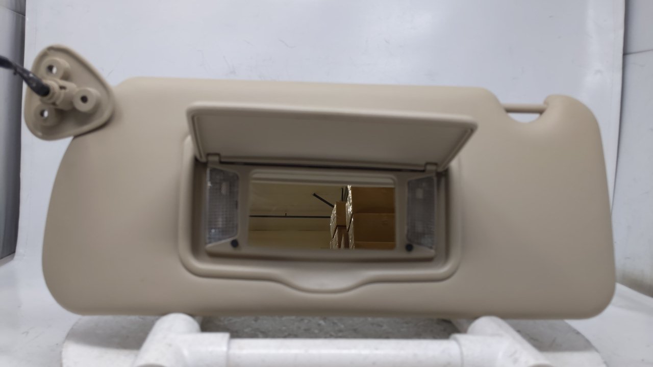 2004-2009 CADILLAC SRX Driver Left Sun Visor Sunvisor Beige 43237 - Oemusedautoparts1.com