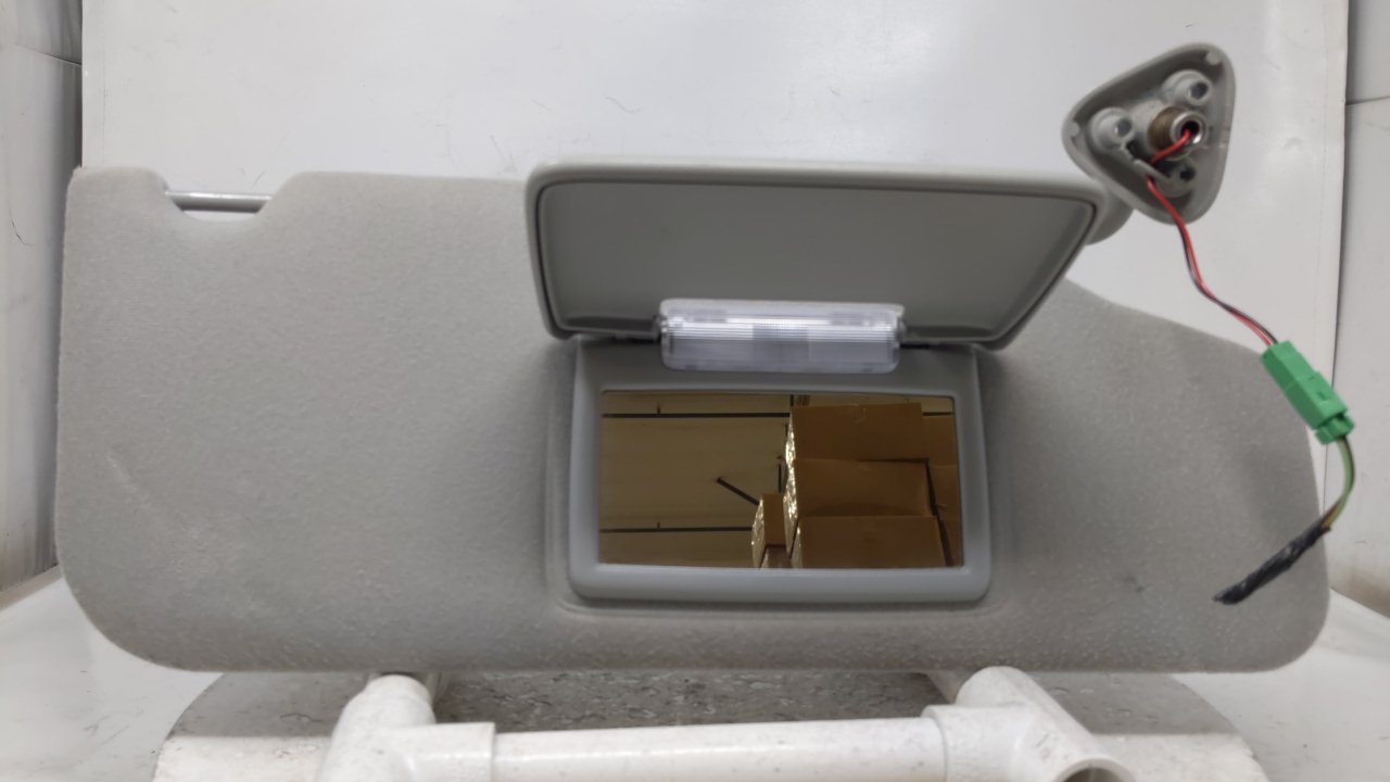 2005-2007 FORD FREESTYLE Passenger Right Sun Visor Sunvisor Gray 43238 - Oemusedautoparts1.com