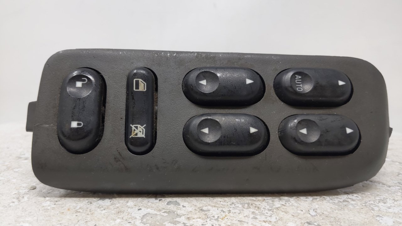 Picture of 2005 Mercury Mercury Driver Left Door Master Power Window Switch 43378