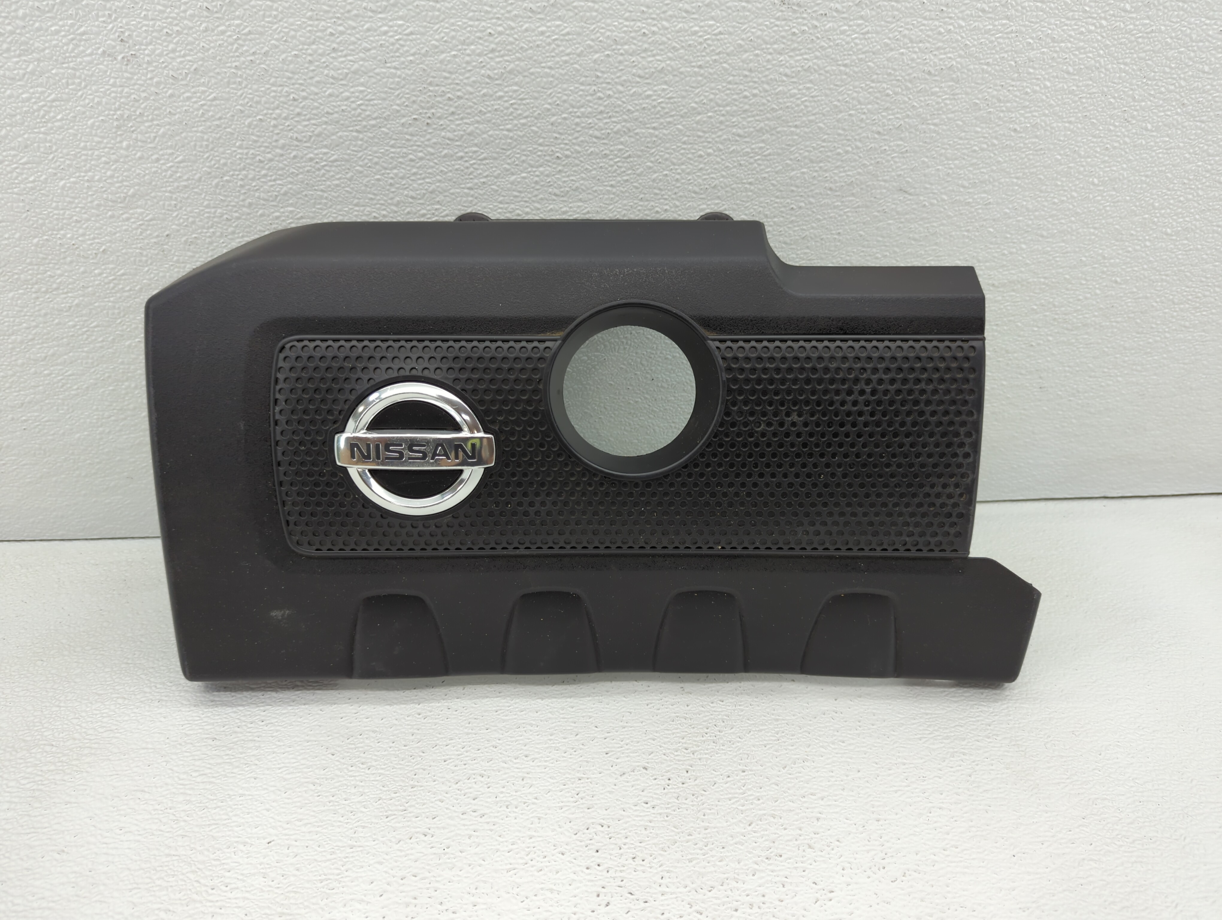 Picture of 2014 Nissan Sentra Engine Cover 434181