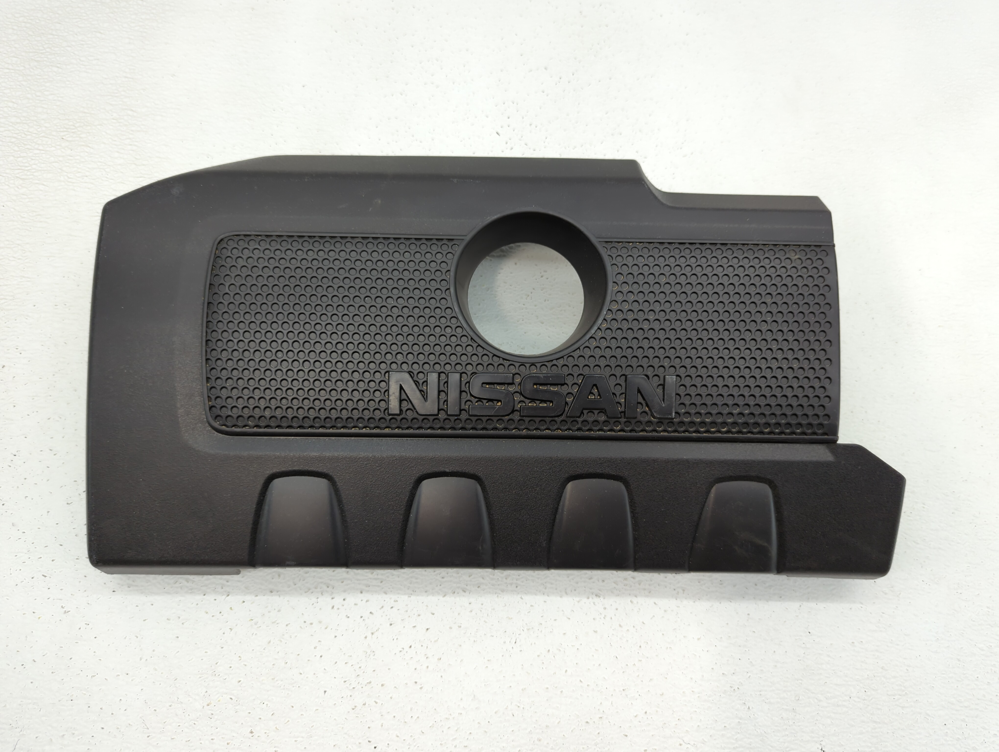 Picture of 2016 Nissan Sentra Engine Cover 434182