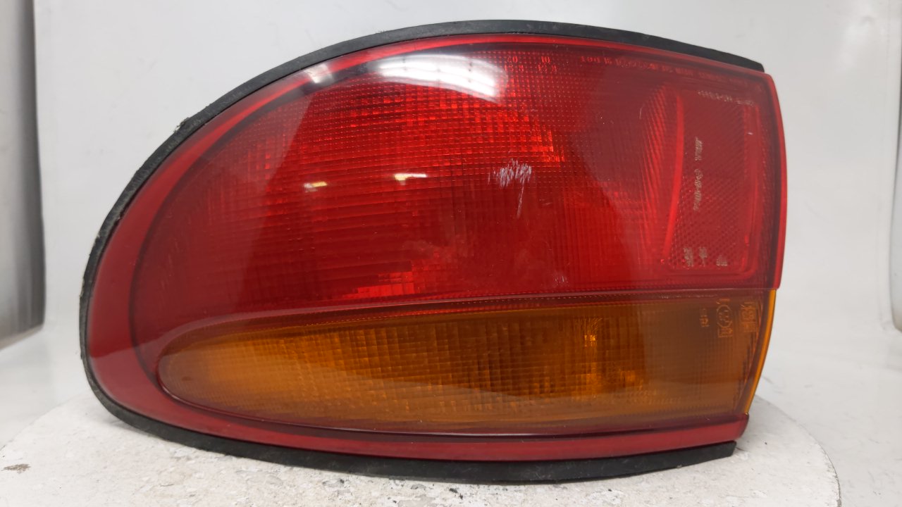 Picture of 1996-1998 Mazda Millenia Passenger Right Side Tail Light Taillight Oem 43466