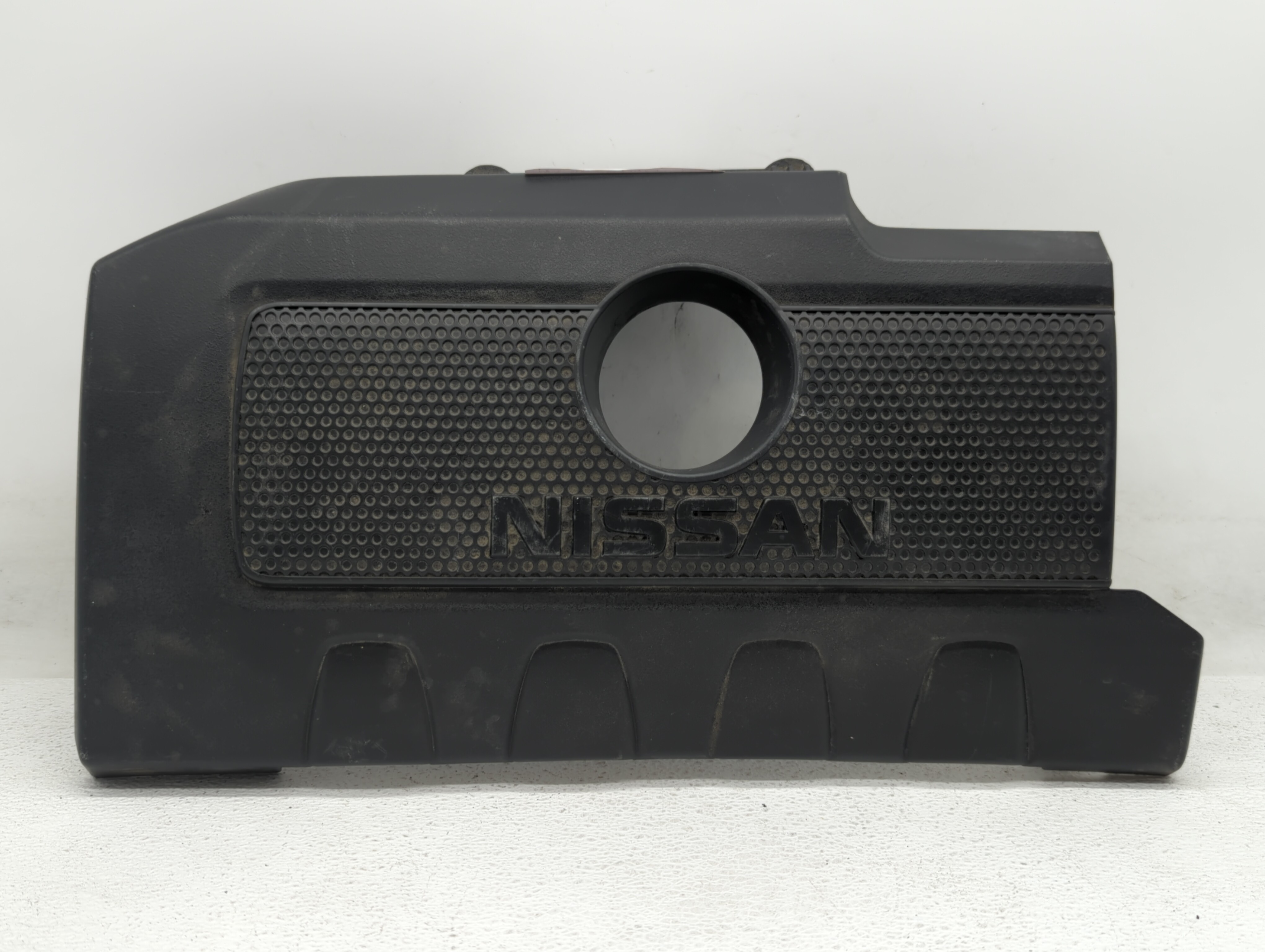 Picture of 2016 Nissan Sentra Engine Cover 434710