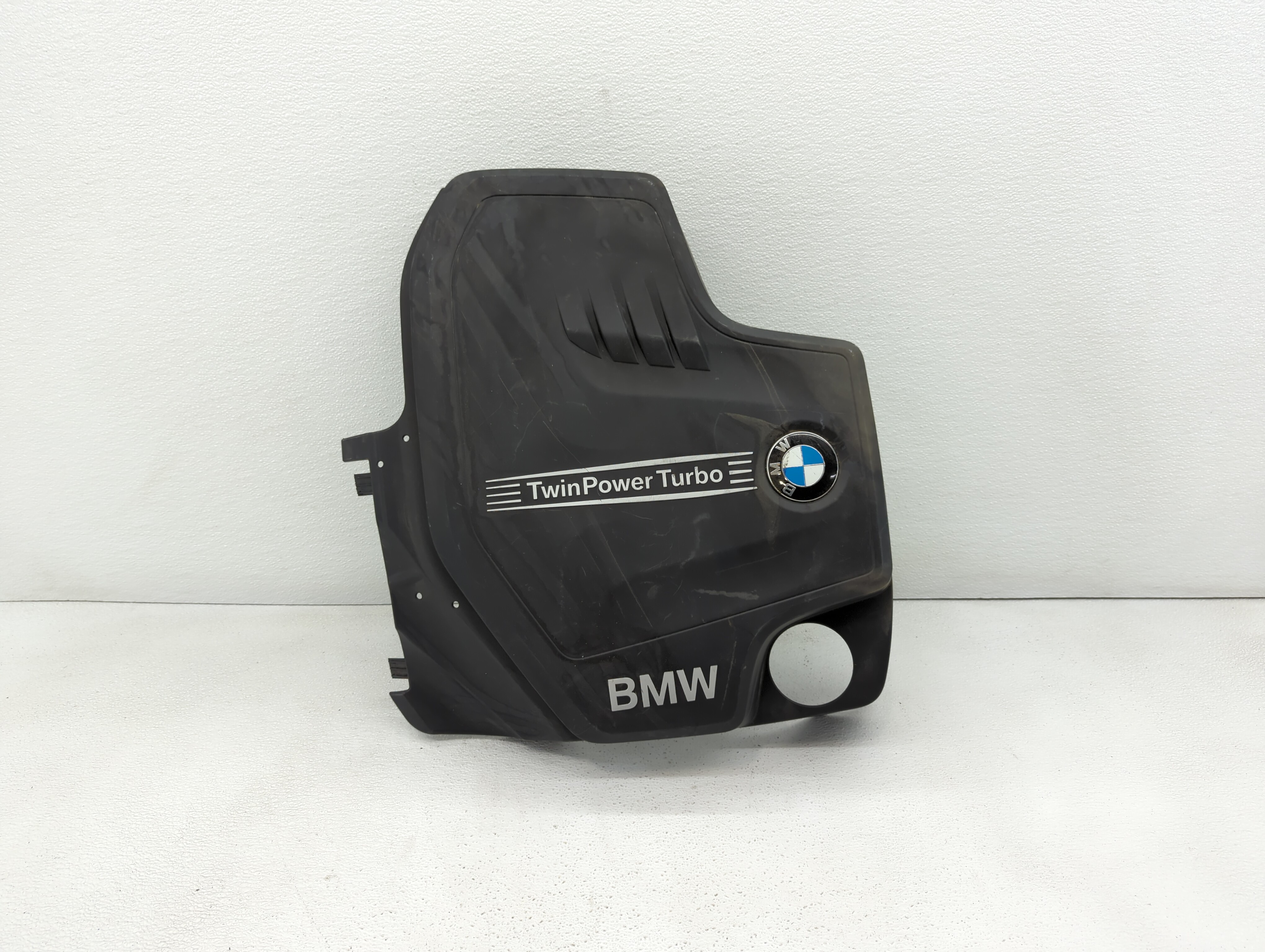 Picture of 2014 Bmw 320i Engine Cover 434715