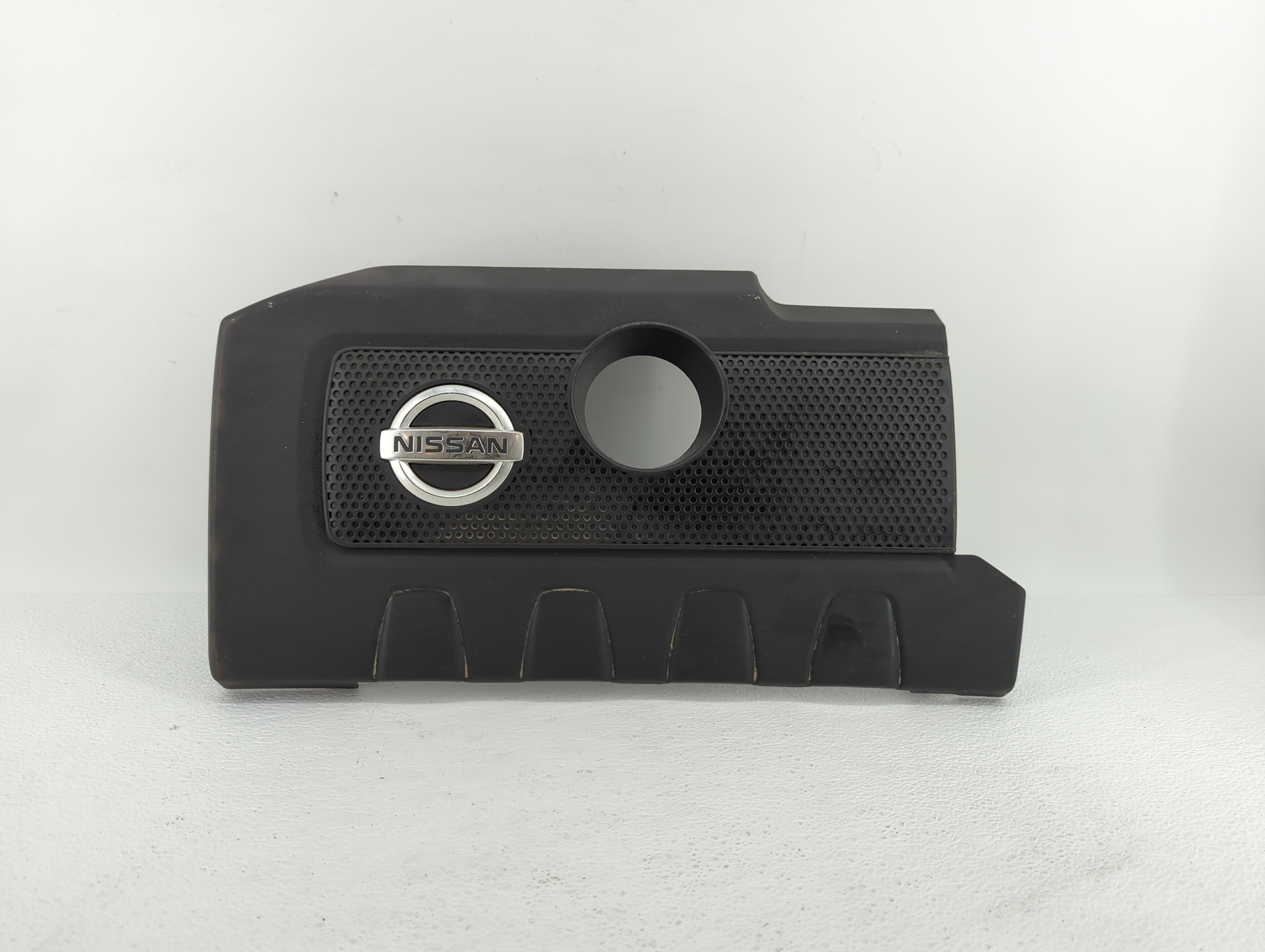 Picture of 2016 Nissan Sentra Engine Cover 434859