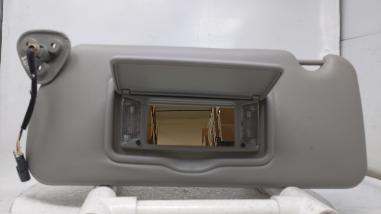 Picture of 2003-2007 CADILLAC CTS Driver Left Sun Visor Sunvisor Gray 43505